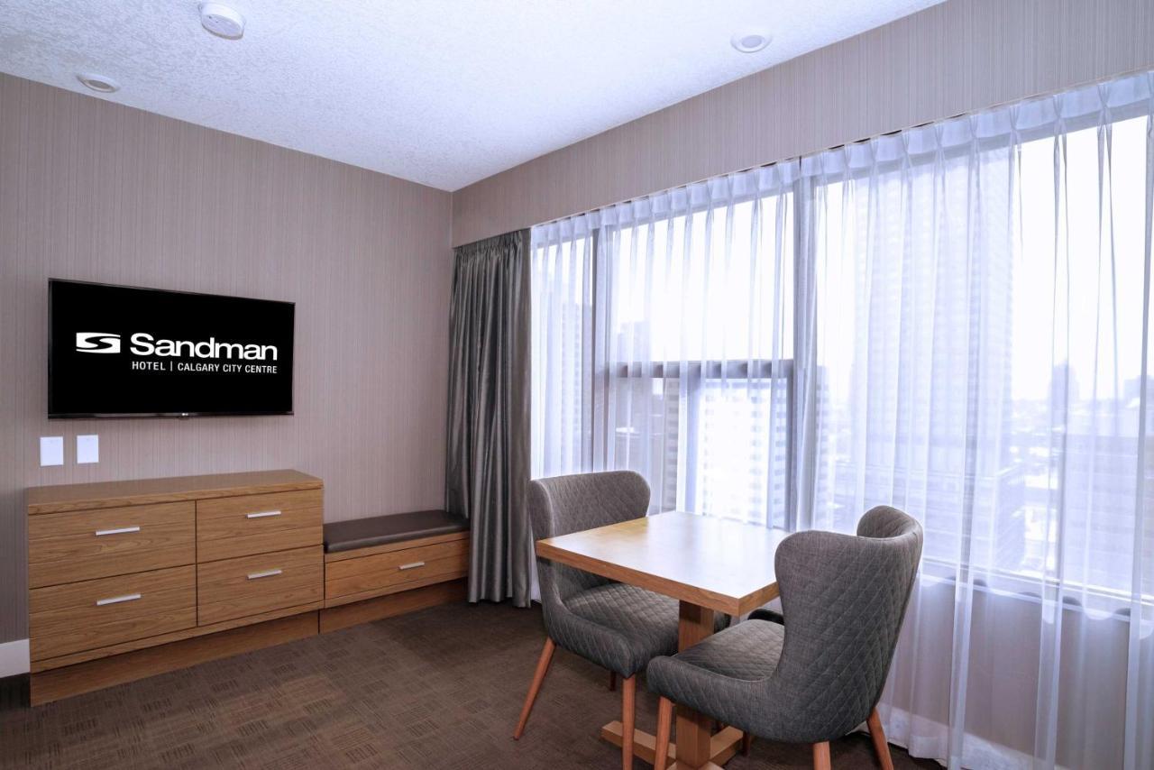 Sandman Signature Calgary Downtown Hotel מראה חיצוני תמונה