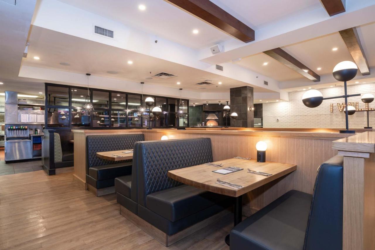 Sandman Signature Calgary Downtown Hotel מראה חיצוני תמונה