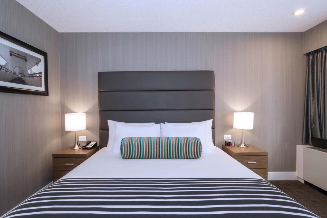 Sandman Signature Calgary Downtown Hotel מראה חיצוני תמונה