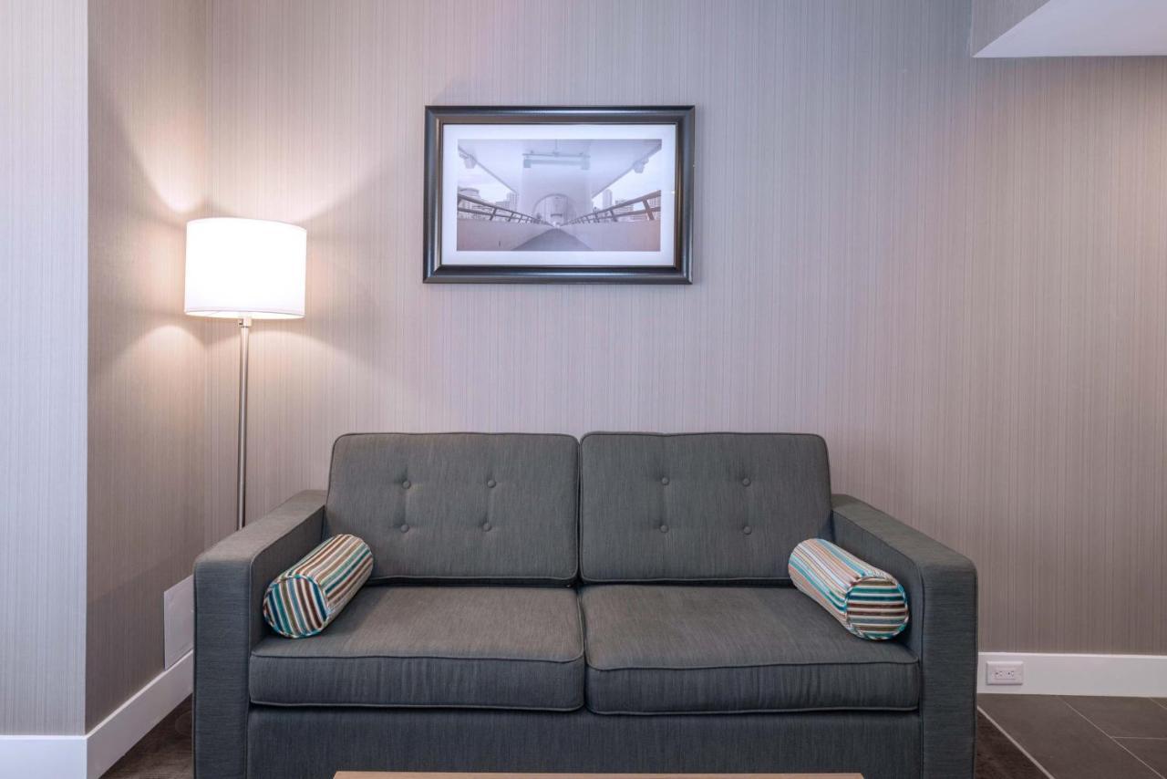 Sandman Signature Calgary Downtown Hotel מראה חיצוני תמונה