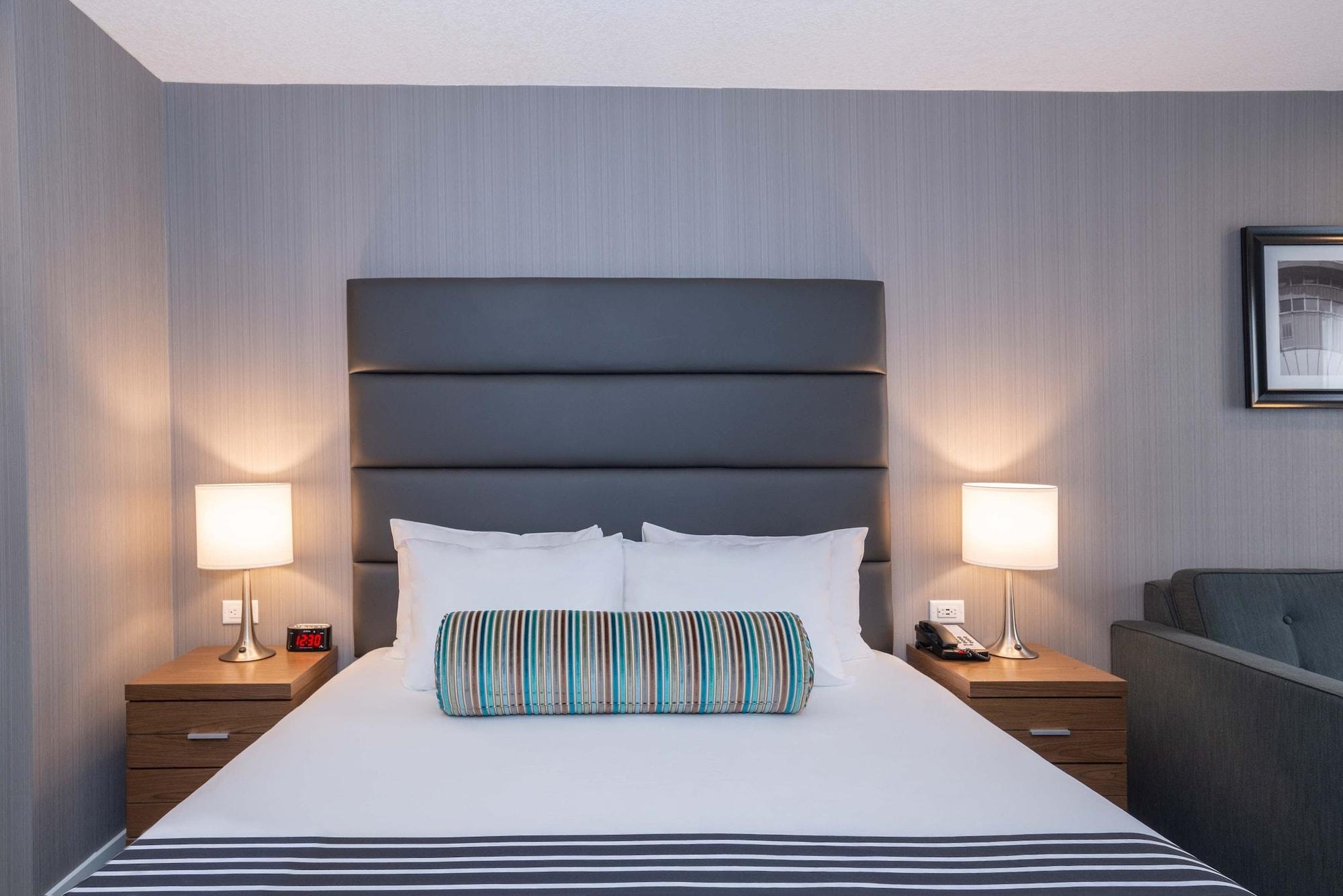 Sandman Signature Calgary Downtown Hotel מראה חיצוני תמונה