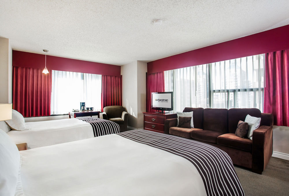 Sandman Signature Calgary Downtown Hotel מראה חיצוני תמונה
